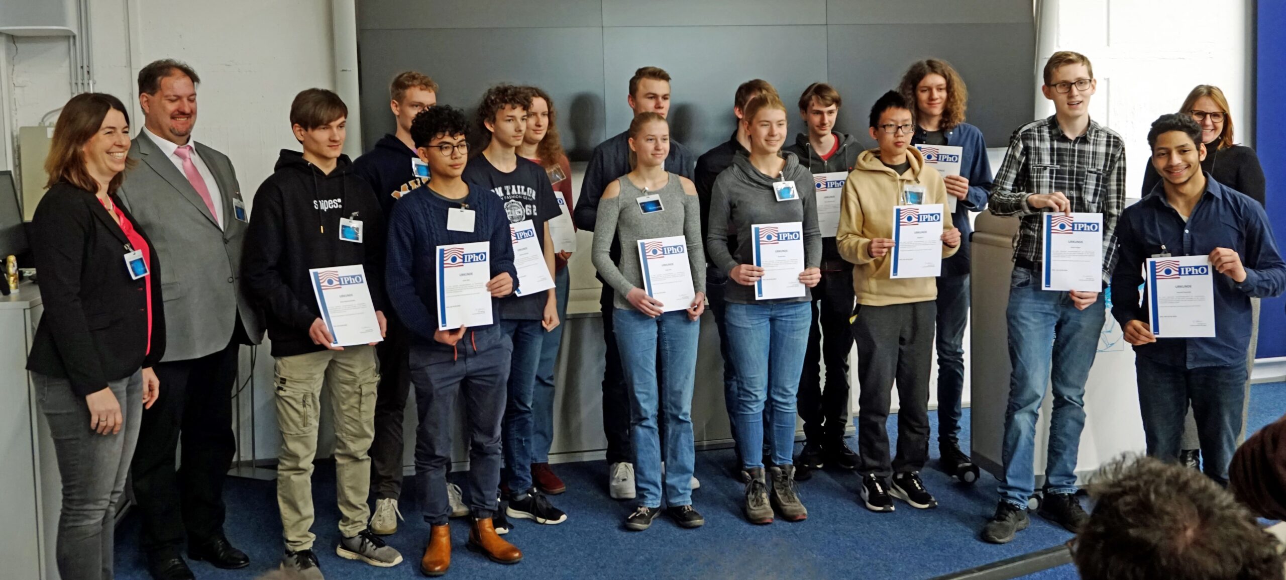 Physik-Olympiade: Ehrung der besten 20 Schüler*innen aus NRW
