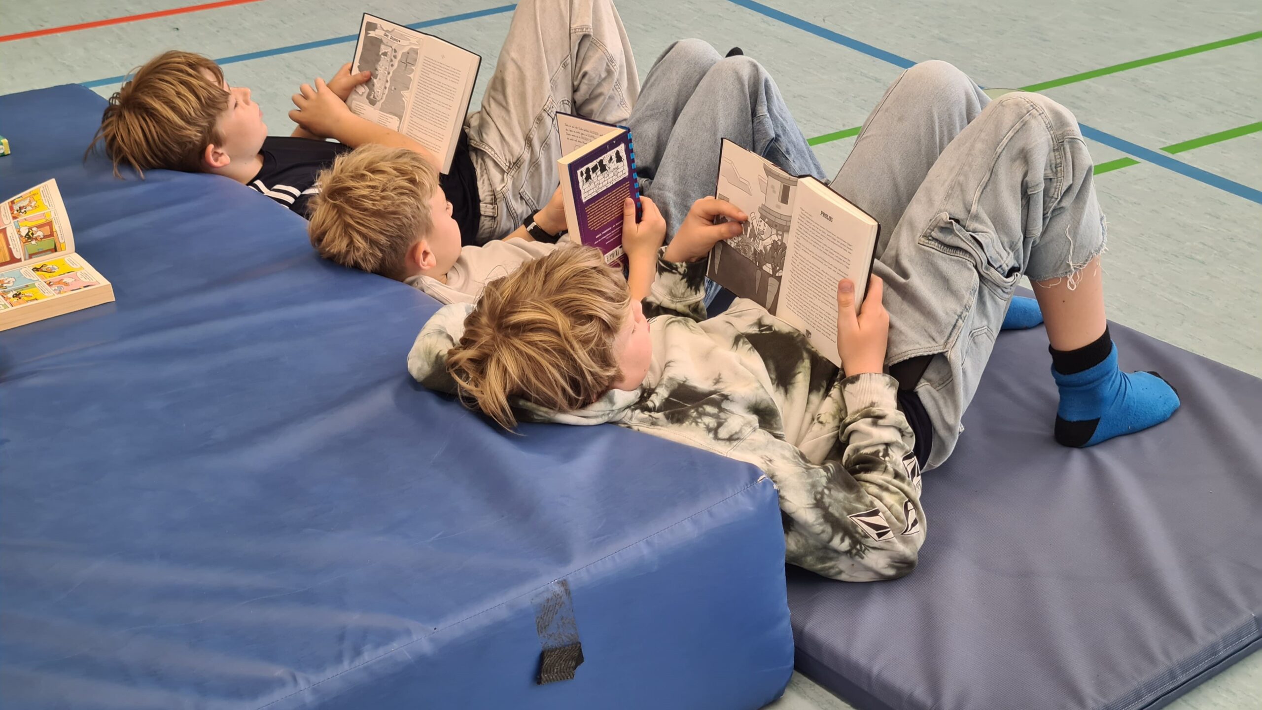 Bücherwelten entdecken: Unser 2. Lesetag
