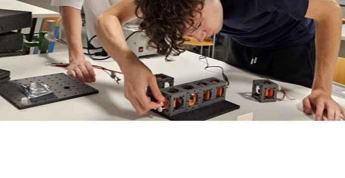 Virtuelle Realität trifft Physik – Ein spannendes Experimentierprojekt
