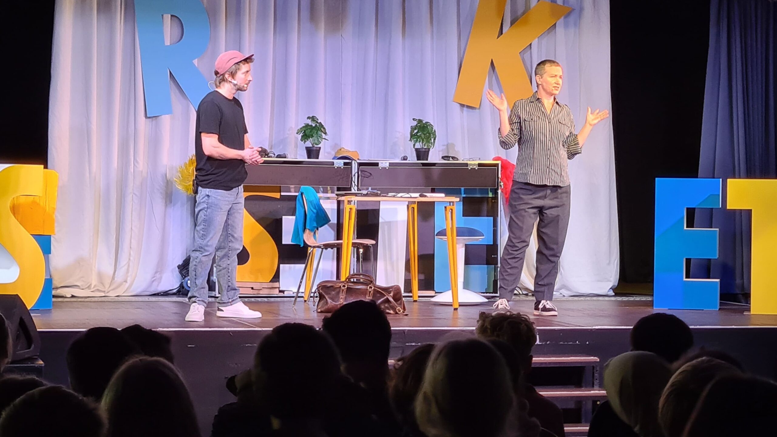 Zartbitter Theaterstück Respekt