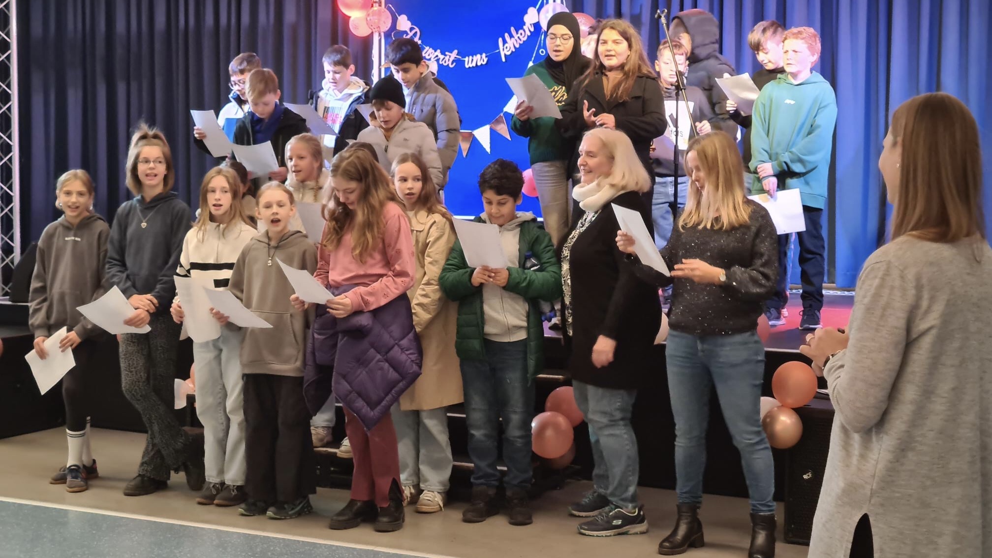 Schulsekretärin Frau Schad verabschiedet