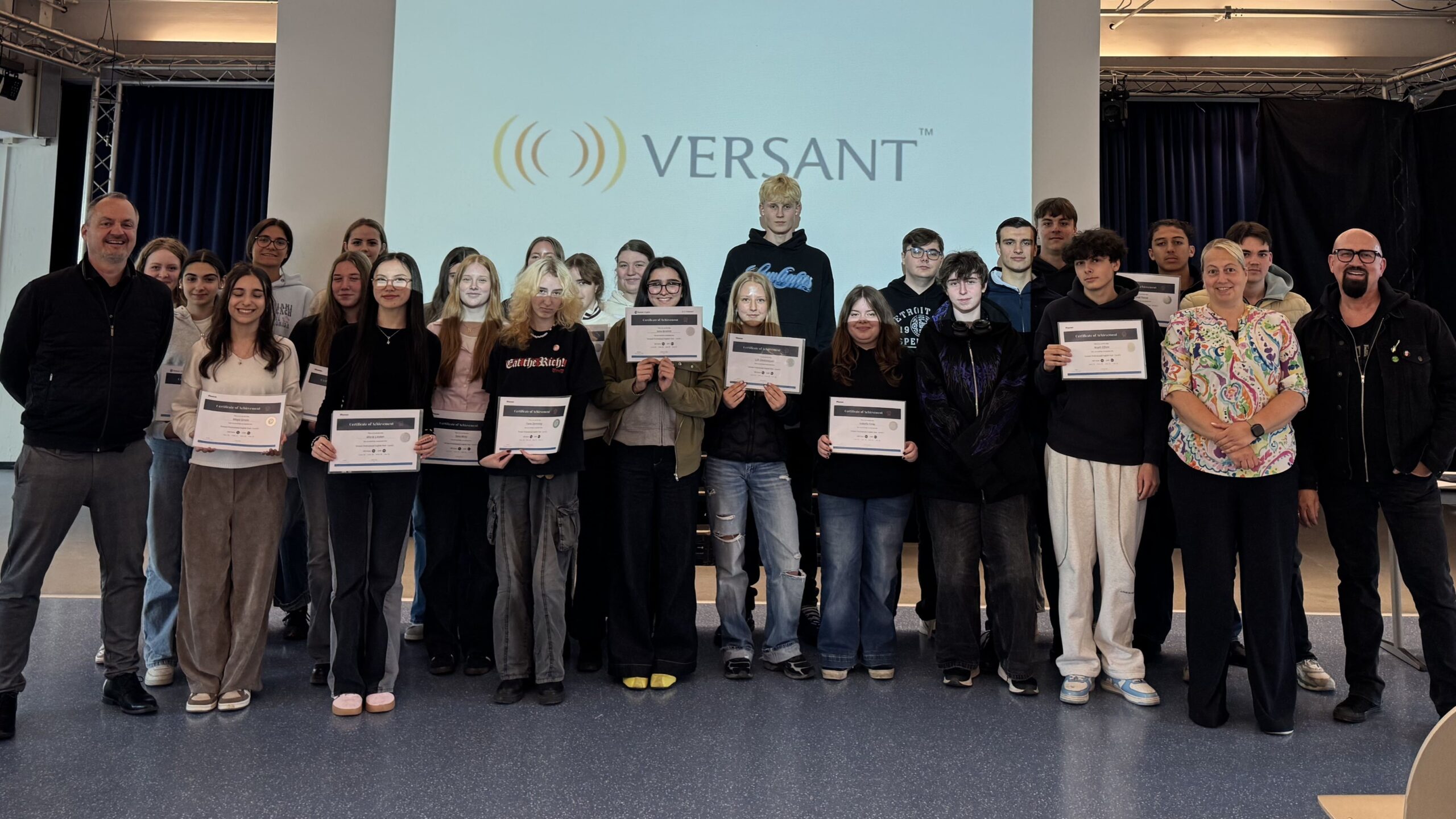 Zertifikatsübergabe: Versant Professional English Test