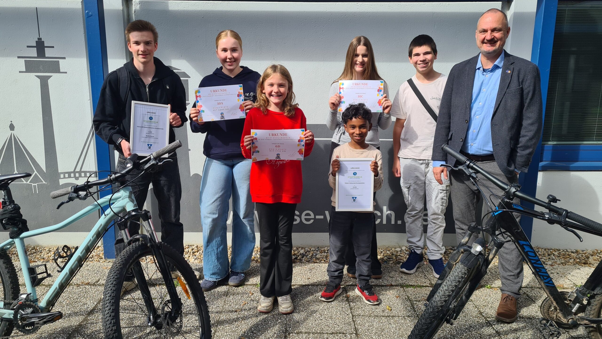 Gewinner des Schulradel-Wettbewerbs geehrt